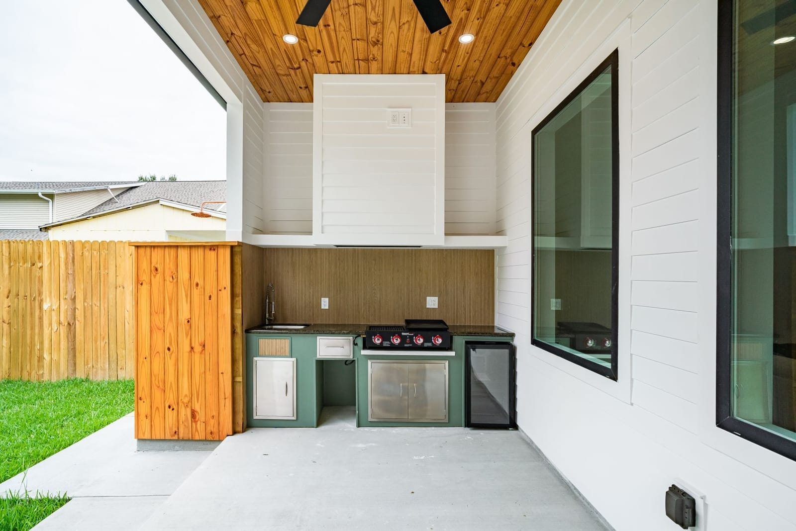 Outdoor Kitchens